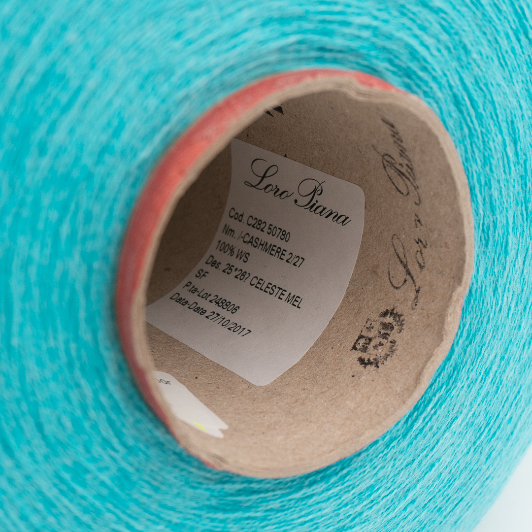 Cashmere 2/27 Яркий небесный меланж Cashmere 2/27 Яркий небесный меланж